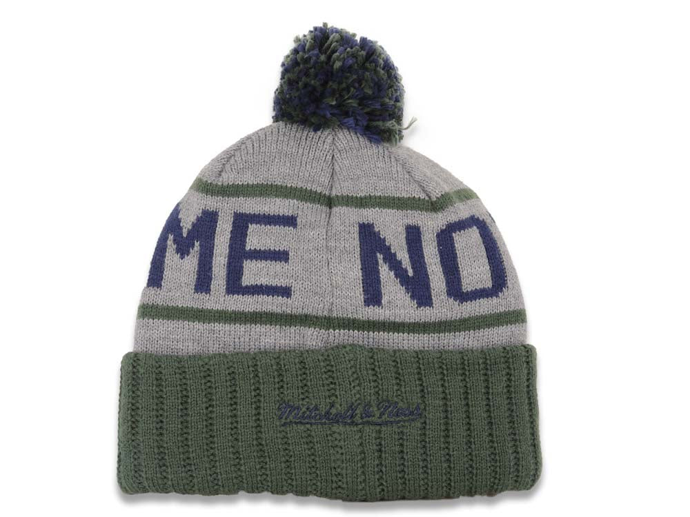 Notre Dame Fighting Irish Mitchell & Ness Pom Knit Beanie Gray/Green Crown/Visor Team Color Logo